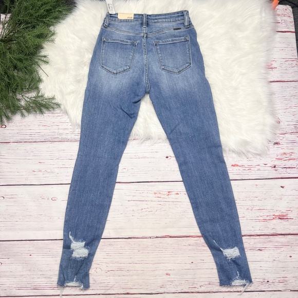👖NWT🤩|•KANCAN•| Distressed Skinny Leg High Rise Waist Jean Size 27 Regular👖 - Picture 2 of 9